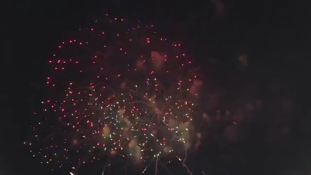 前橋の夜空に花火が打ち上がる🎆 #seibulions 👇ライブ配信はこちら