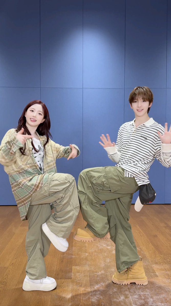 #NMIXX #엔믹스 #해원 선배님의 오늘 하루는 Vacation! FREEZE - 🧊 #동현 #Donghyeon #HAEWON #KickFlip #킥플립 #Kick_Out_Flip_Now #FREEZE #FREEZE_잠깐_킥플립_컴백했어요