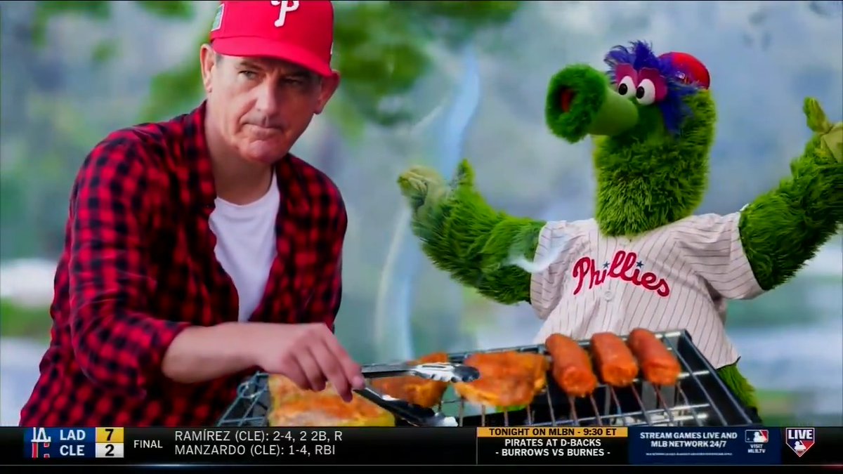 The Philadelphia Phillies have the best record in MLB following Memorial Day weekend and got to spend their Memorial Day with a BBQ at Rob Thomson's place! 🤣 #MLBCentral | #RingTheBell