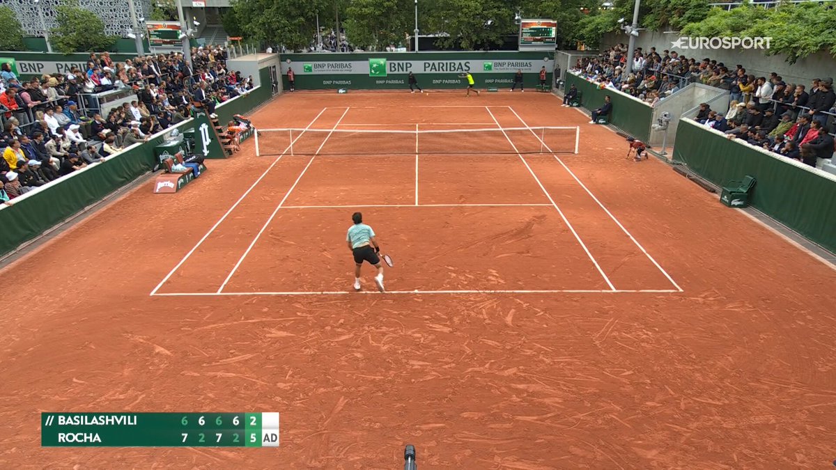 Henrique Rocha teve uma estreia épica em Grand Slams e está na segunda ronda de Roland Garros!