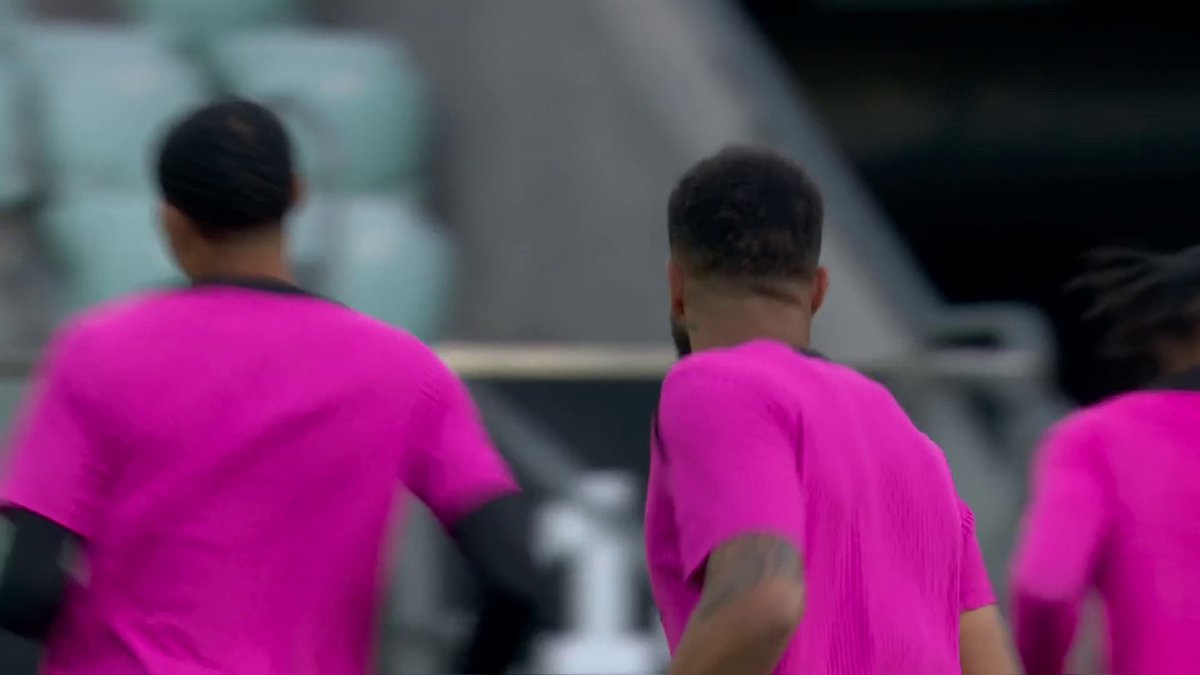 SLAP TUNNEL 👋 It's all fun and games for the Chelsea players as they train ahead of tomorrow's huge game.