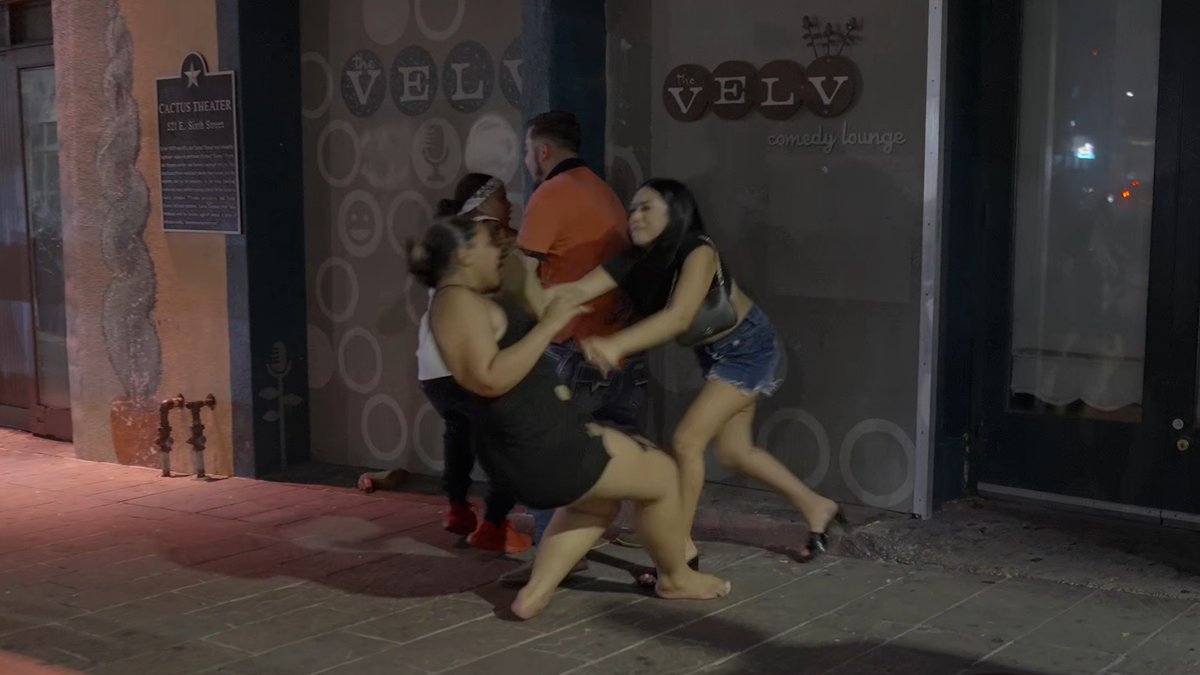 Wild! Fight on 6th Street ATX #fight #fights #police #crazyvideo