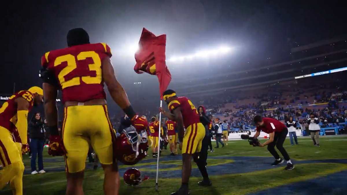 Who runs LA?!? Trojans >>> Bruins