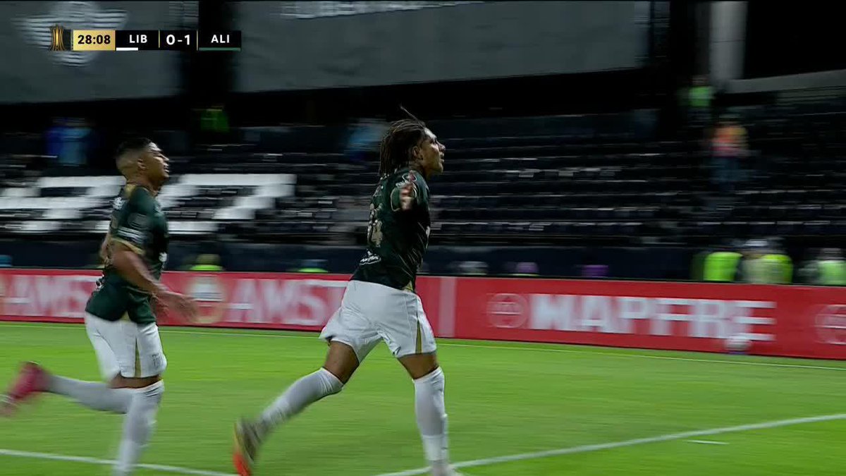 Era sólo cuestión de esperar un poco para que Paolo Guerrero alcance su nivel pico, para que vengan los goles uno tras otro. ¡Gol del Depredador! Alianza Lima le gana 1 a 0 (28 min) Libertad en Asunción.