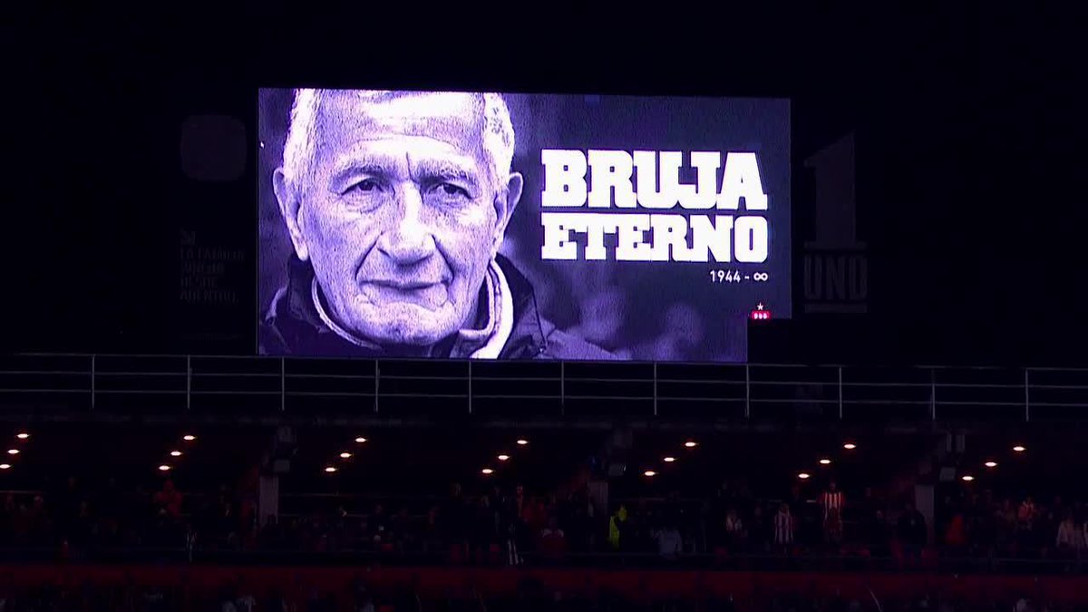El homenaje de Estudiantes a la Bruja Verón. QEPD. 🕊️