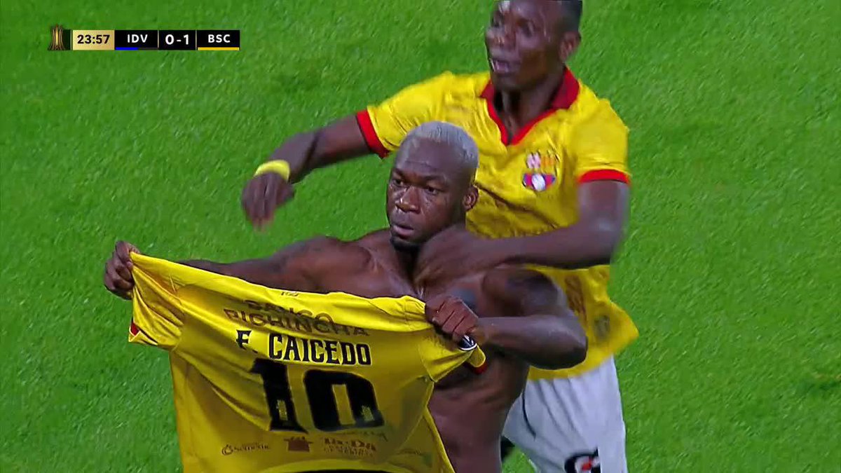 ¡GOLAZO DE BARCELONA DE GUAYAQUIL! Felipe Caicedo le dio de volea y marcó el 1-0 ante Independiente del Valle. 📺 Mirá TODA la CONMEBOL #Libertadores por #DisneyPlus Premium