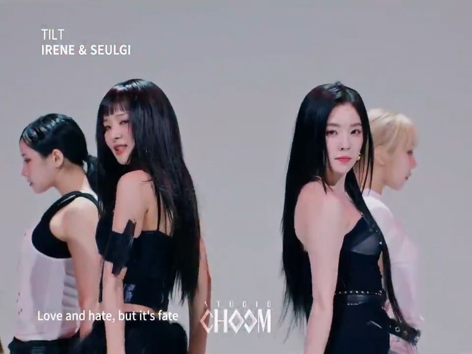 Red Velvet - IRENE &amp; SEULGI (Aseul) 📂 TILT - The 2nd Mini Album (2025) 💿 TILT (Bridge) #RedVelvet #레드벨벳 #IRENE #아이린 #SEULGI #슬기 #아슬