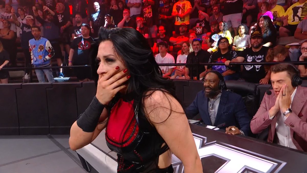 ESTAMOS SIN PALABRAS. Jacy Jayne derrota a Stephanie Vaquer y se convierte en la nueva Campeona de NXT 🤯 #WWENXT