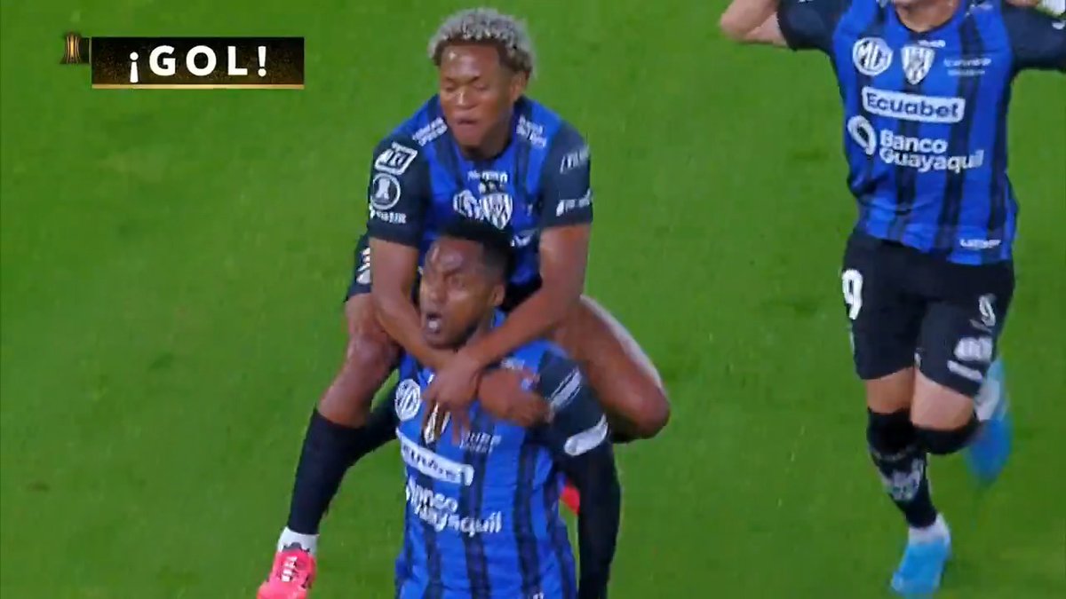 "Barcelona" (el falso) Porque Independiente del Valle le rompió bien el orto por 2-1 por la Conmebol Libertadores y lo eliminó absolutamente de todo. No pararon de entregar el marrón, hasta los culearon dos veces los peruanos, alta putita el Ídolo.