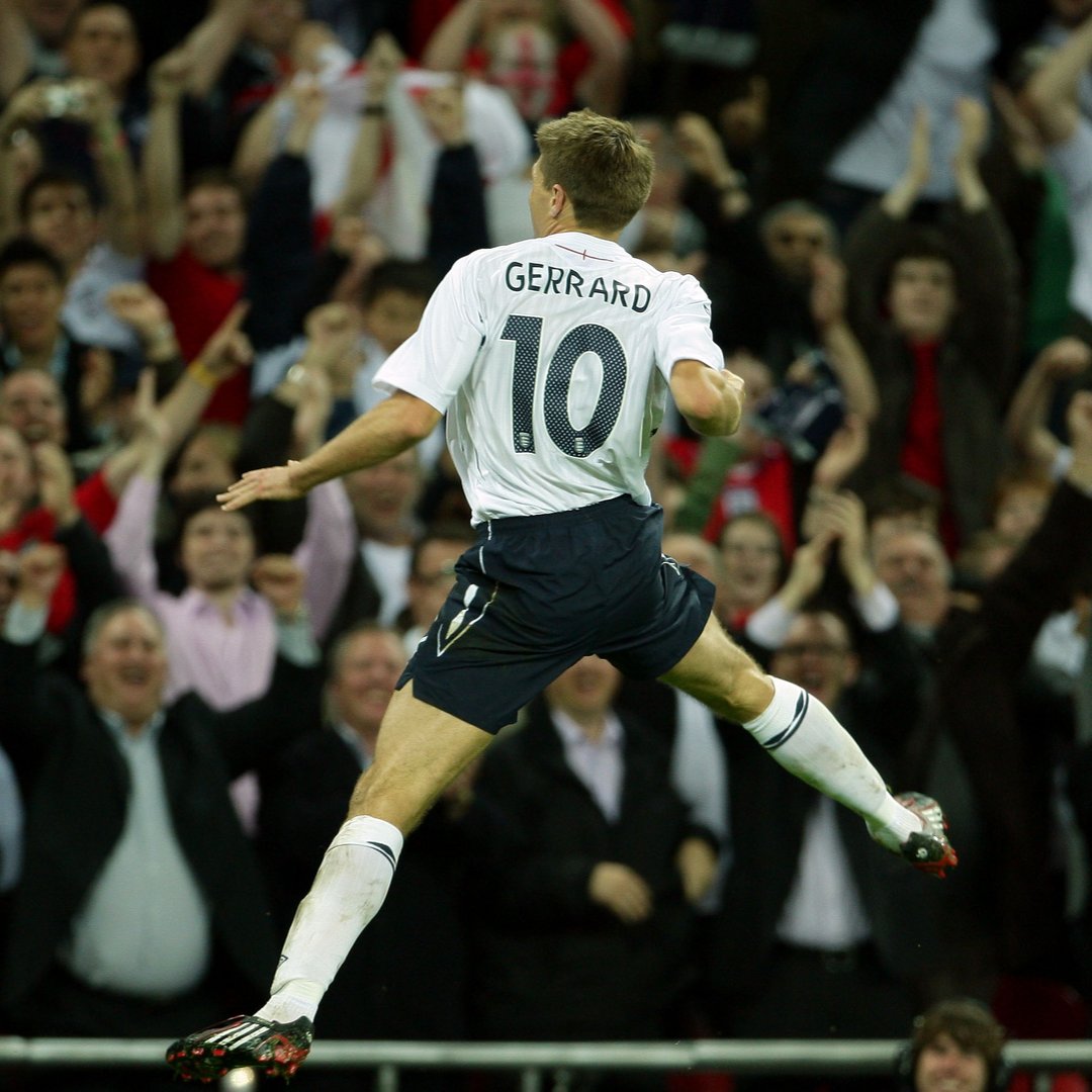 A superb England move 👌 #OnThisDay in 2008, Steven Gerrard scored the second goal in a 2-0 win over the USA at @WembleyStadium ✨