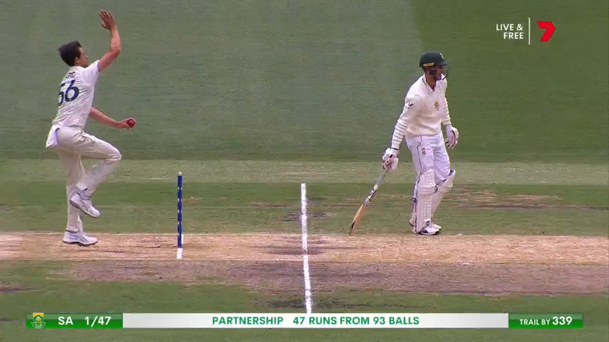 Amidst of all Mankad drama Mitchell starc showed Everyone how to play the right way 👊