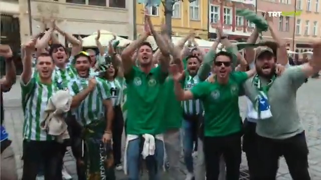 🇪🇸Real Betis 🆚 Chelsea 🏴󠁧󠁢󠁥󠁮󠁧󠁿 maçı için Polonya'da bulunan TRT Spor ekibi, karşılaşma öncesi kısa bir şehir turuna çıktı📽️ 📅 Bugün ⏱️ 22.00 📺 tabii &amp; TRT 1
