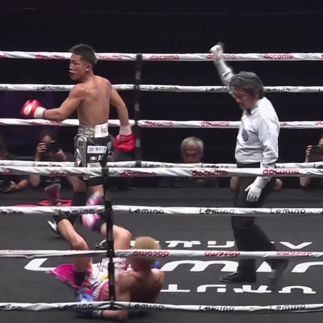 Tsubasa Narai with a 𝐫𝐮𝐭𝐡𝐥𝐞𝐬𝐬 display of combination punching gets it done in the eighth 😤 #RikiishiNunez | Live NOW on DAZN