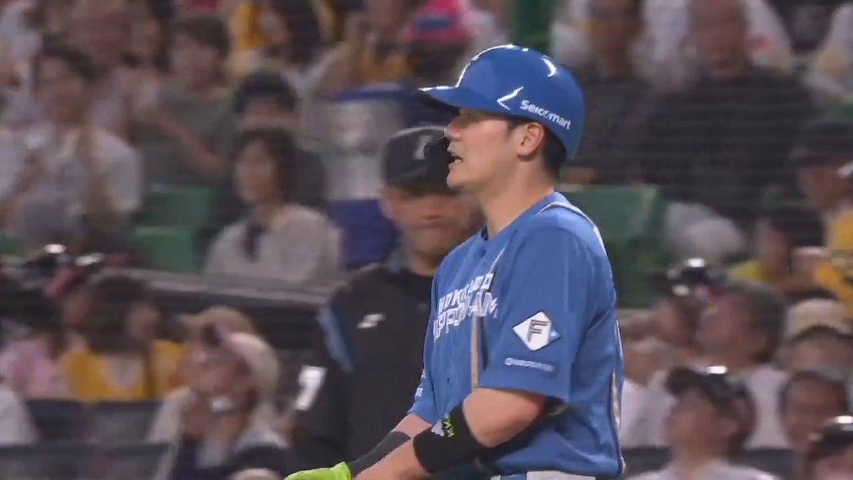 満塁からの一打🔥 北海道日本ハム #清宮幸太郎 選手の先制タイムリーヒット👏 #lovefighters 👇ライブ配信はこちら
