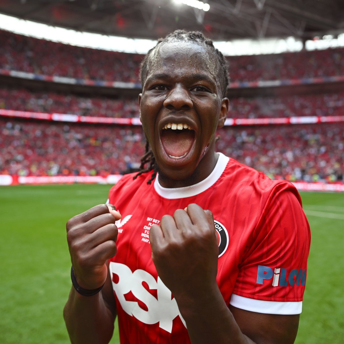 Immaculate vibes ✨ Karoy Anderson 🤳 #cafc