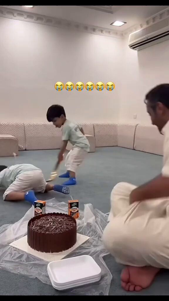 مادرى يلقاها من فين