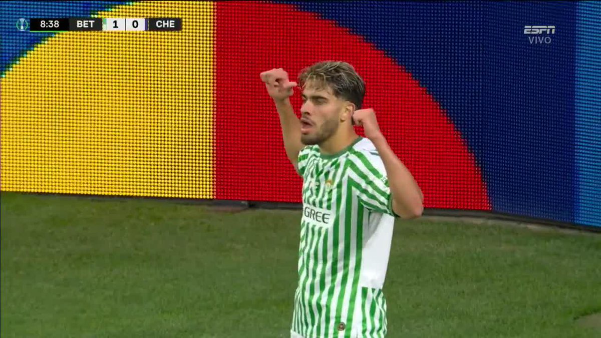 ¡GOOOOL DEL BETIS! 🟢⚪️ El Real Betis ya gana en la gran final de la UEFA Conference League. Abde Ezzalzouli anotó antes de los primeros 10 minutos. Disfruta de la #UECL por ESPN y #DisneyPlus 📺
