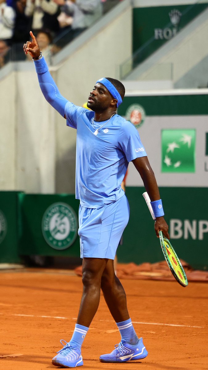 The mic drop moment for Tiafoe 🎤 #RolandGarros