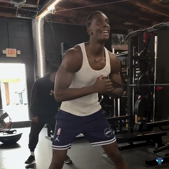 Moussa Diabate getting stronger this offseason. 💪 (📹 salu_gbla/IG)