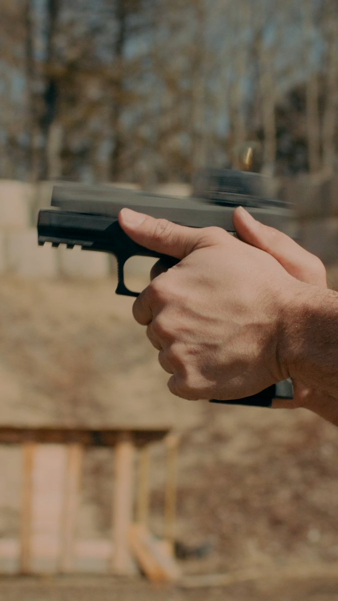 The P320-XCarry returns—blending full-size performance with carry-ready comfort. • Optic-ready XSeries slide • Flat trigger for clean, consistent breaks • XCarry grip module with extended beavertail • 17+1 capacity Built to carry. Ready to perform.