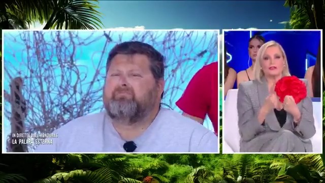 Ventura ad Adinolfi: "Il mestiere di genitore non è biologico. Io ho adottato e cresciuto da sola una bambina che adesso è mia figlia. Un bambino ha bisogno di amore, che siano madre, padre, due madri o due padri" #isola