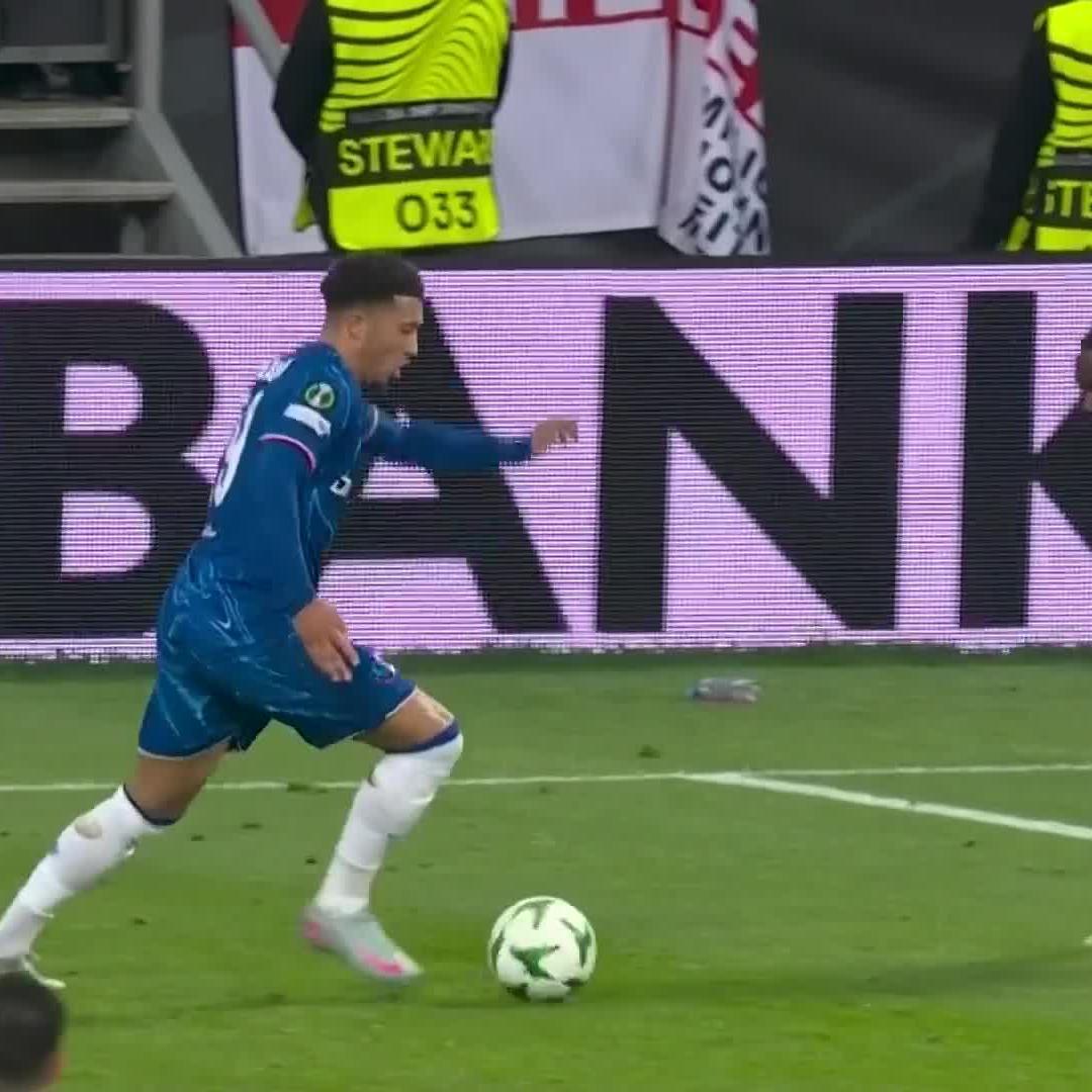 Jadon Sancho closes the show for the Blues 🔵🔥 📺 Stream #UECL on DStv: