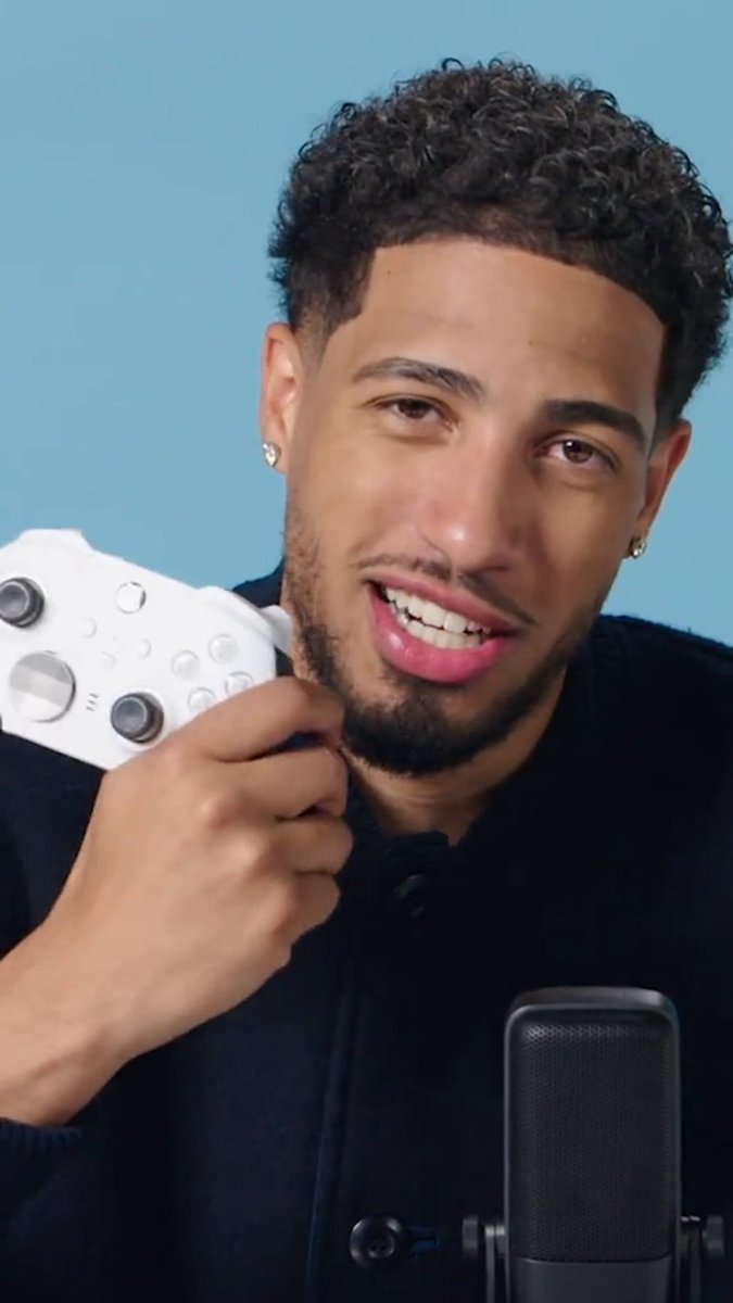 From 3-pointers to three counts! 🏀 🤼 Check out @TyHaliburton22 in #WWE2K25's Dunk &amp; Destruction Pack coming soon! 📹 Via @gqsports
