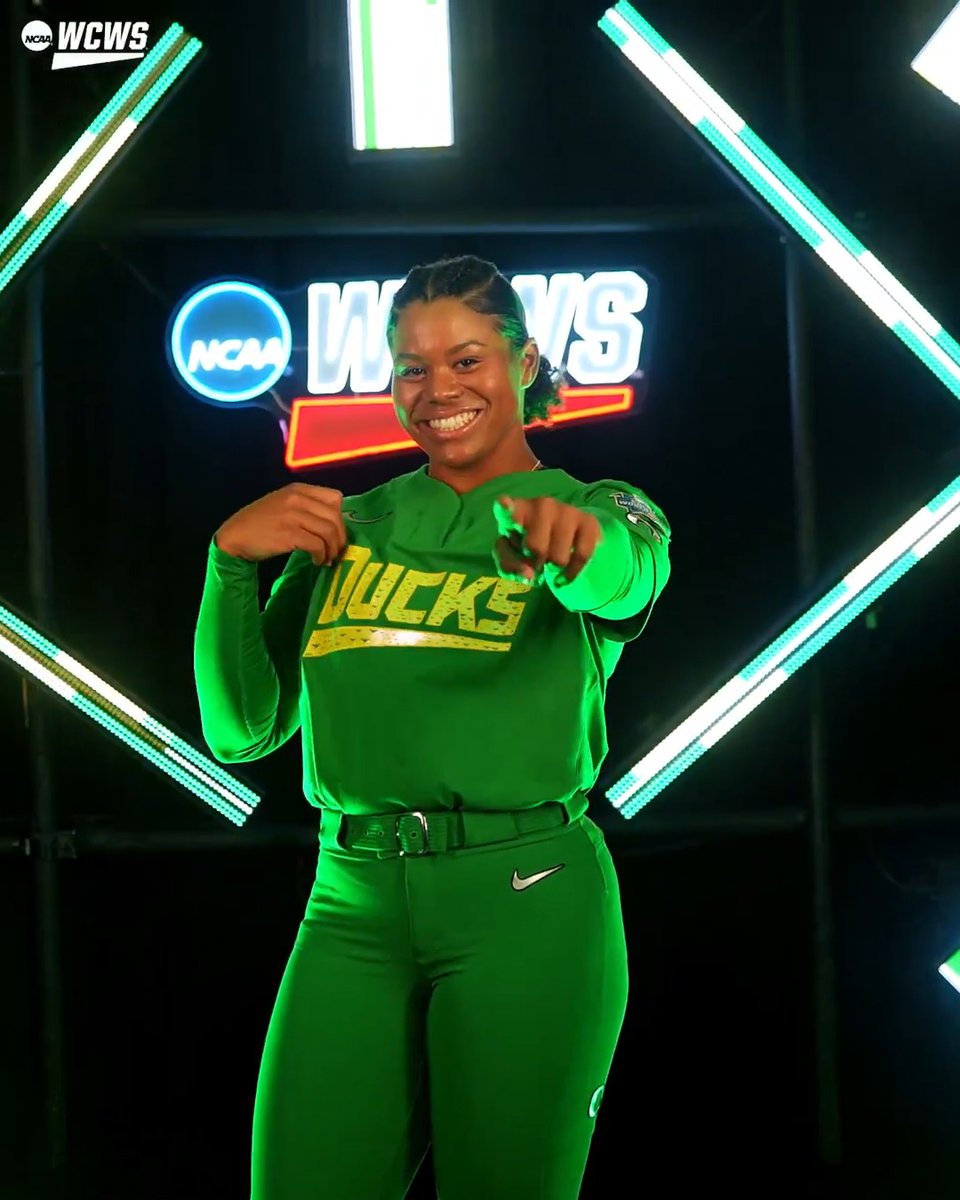 Oregon on site 📍 #WCWS x @oregonsb