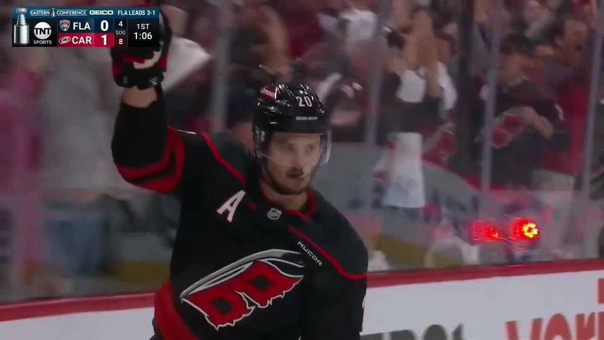 AHO AGAIN 🚨 Canes head into intermission up two‼️