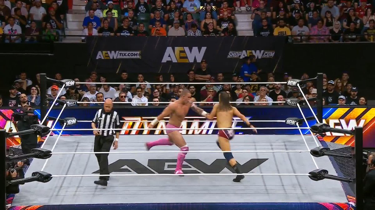 Paragon evens the odds against The Don Callis Family! Watch #AEWDynamite LIVE on TBS & MAX