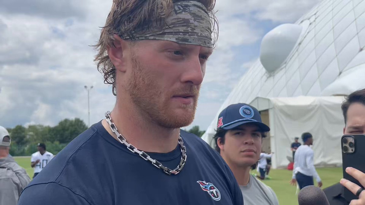 Will Levis knows he’s not seeing the field again 💔