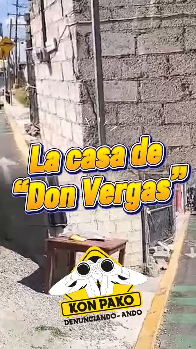 🚨 #EscándaloCholula | 😡 Con la complacencia del Ayuntamiento de San Andrés Cholula que preside Lupita Cuautle, "Don V3rg4s" amplía su barda a la banqueta en Camino a San Antonio Cacalotepec, forzando a peatones a invadir la ciclovía. 🛣️ #KonPako expone el despojo al espacio público. 🗣️ #SanAndrésCholula #EspacioPúblico #Puebla ★·.·´HeChIzErO`·.·★ #DenunciaCiudadana