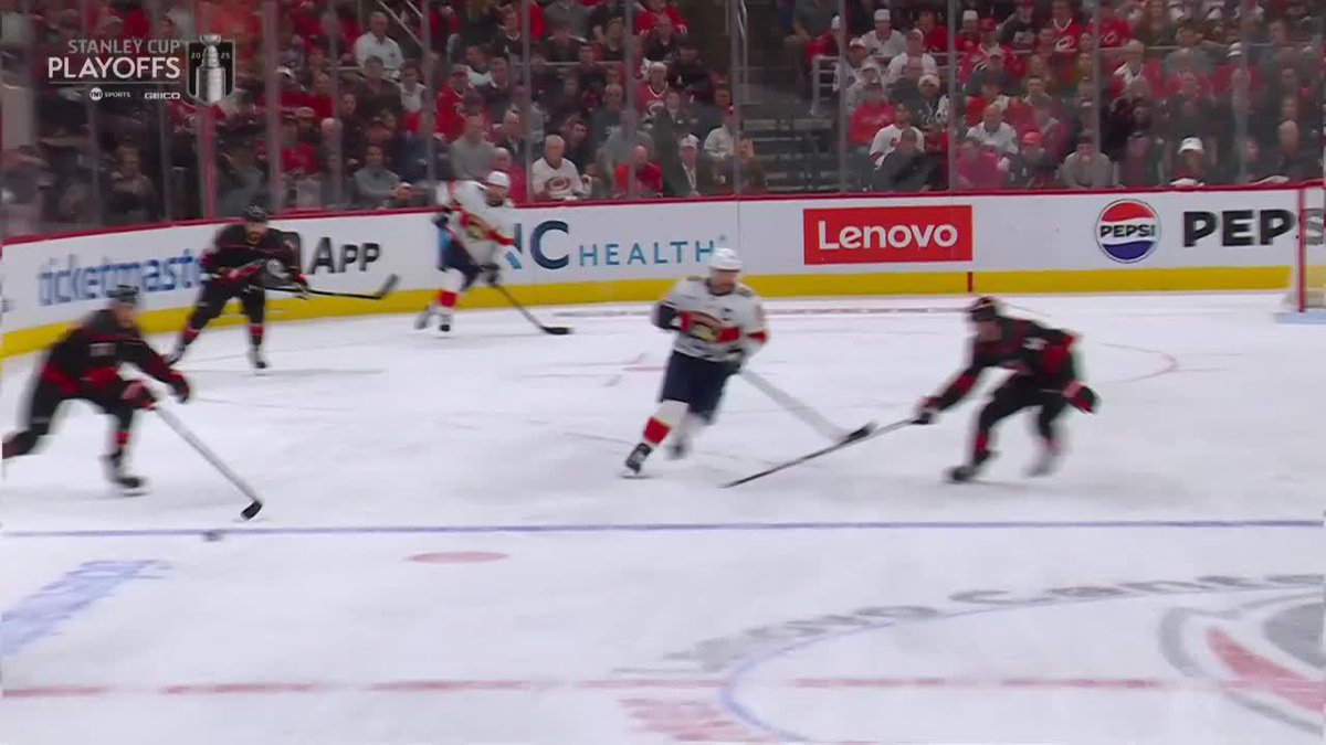WHAT A MOVE BY BARKOV ON THE GOAL THAT GAVE FLORIDA THE LEAD 🤯