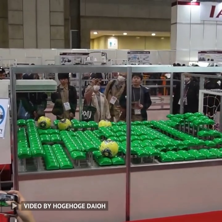 Exhibiting "Magic Field" using motion control at the International Robot Exhibition (iREX). The visitors could see how they could freely manipulate the ball on the field using 322-axis synchronized control. Video Credit: Hogehoge Daioh #engineering #technology #motioncontrol -------------------------------- Stay ahead of the curve! Follow us now on our WhatsApp ( and Telegram ( channels and stay updated about the cutting edge.