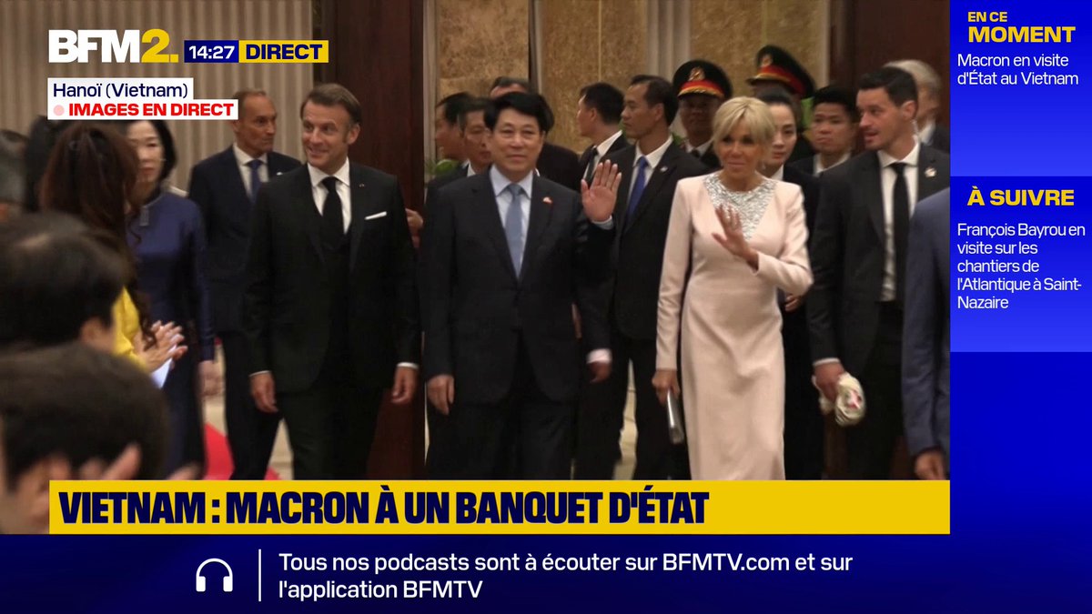 Le tissu de la robe est une catastrophe.