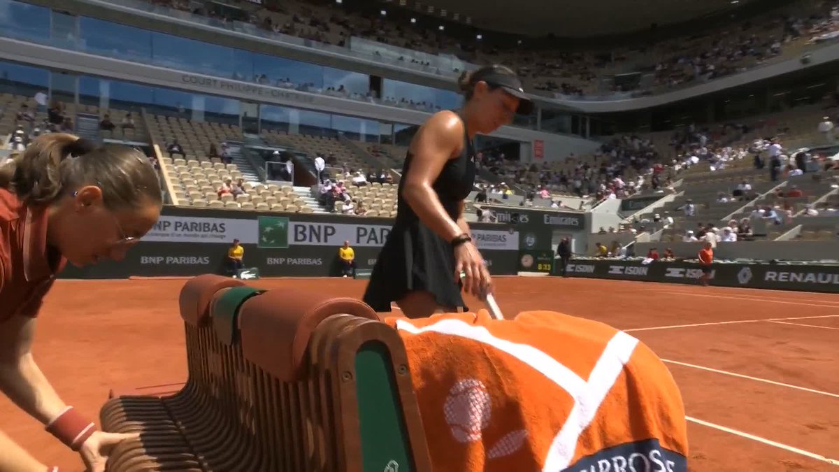 Pegula with the first set in the all-American clash 🇺🇸 #RolandGarros