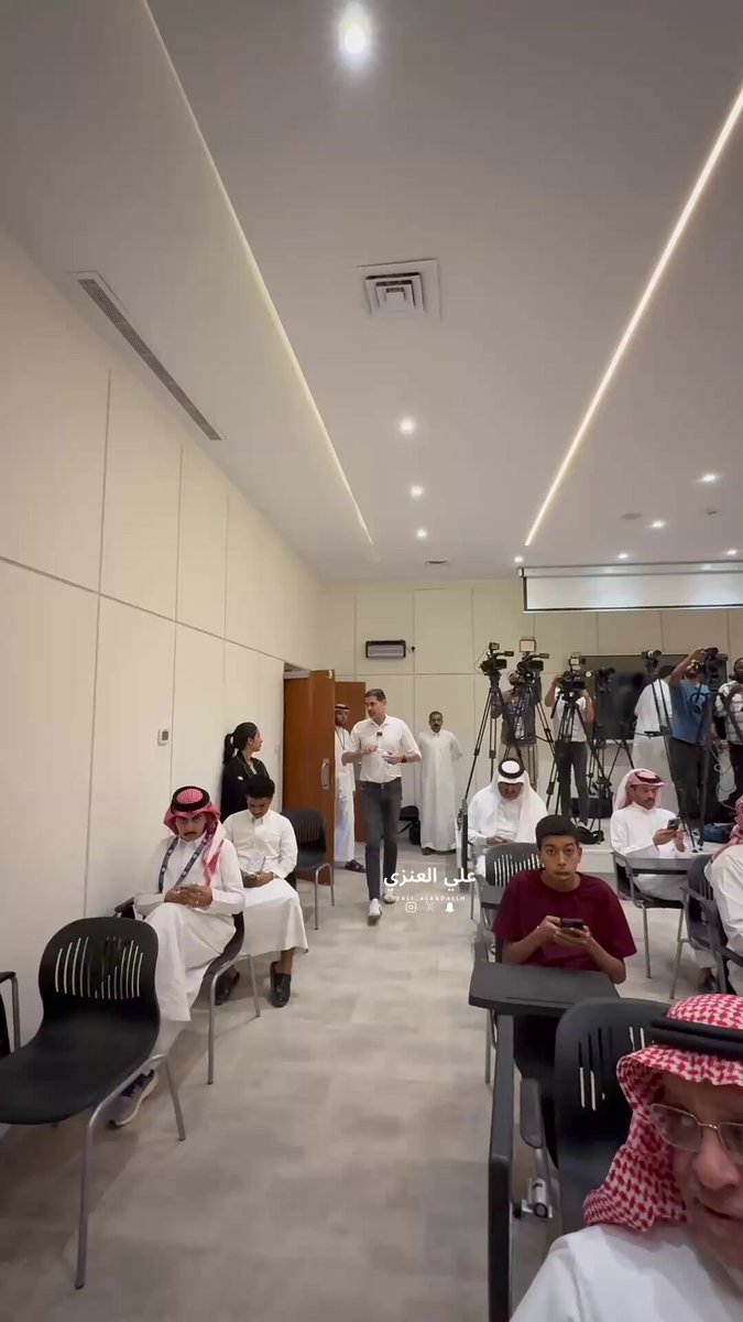 🚨🚨🚨🚨🚨🚨🚨🚨🚨 وصول المدير الرياضي هيرو إلى المؤتمر الصحفي