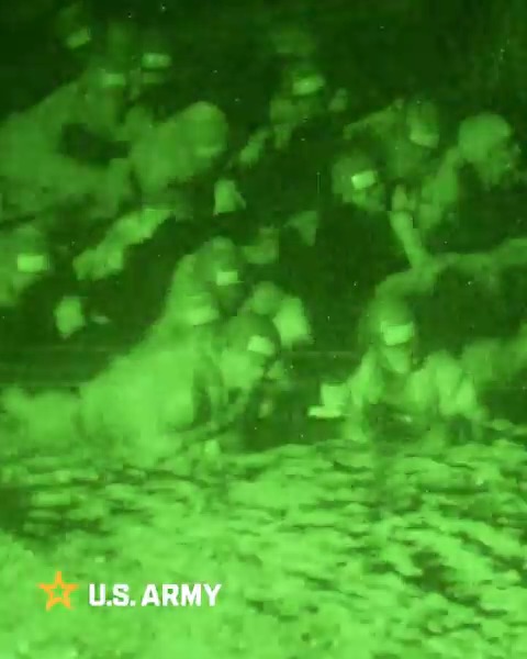 Watch how we train the next generation of Soldiers to own the night. In this video Basic Combat Training Soldiers low and high crawl through the Night Infiltration Course under simulated fire and artillery during "The Forge" at Fort Leonard Wood, Mo. 📽️ Spc. Tien Dat Ngo, Defense Media Activity, Army Productions