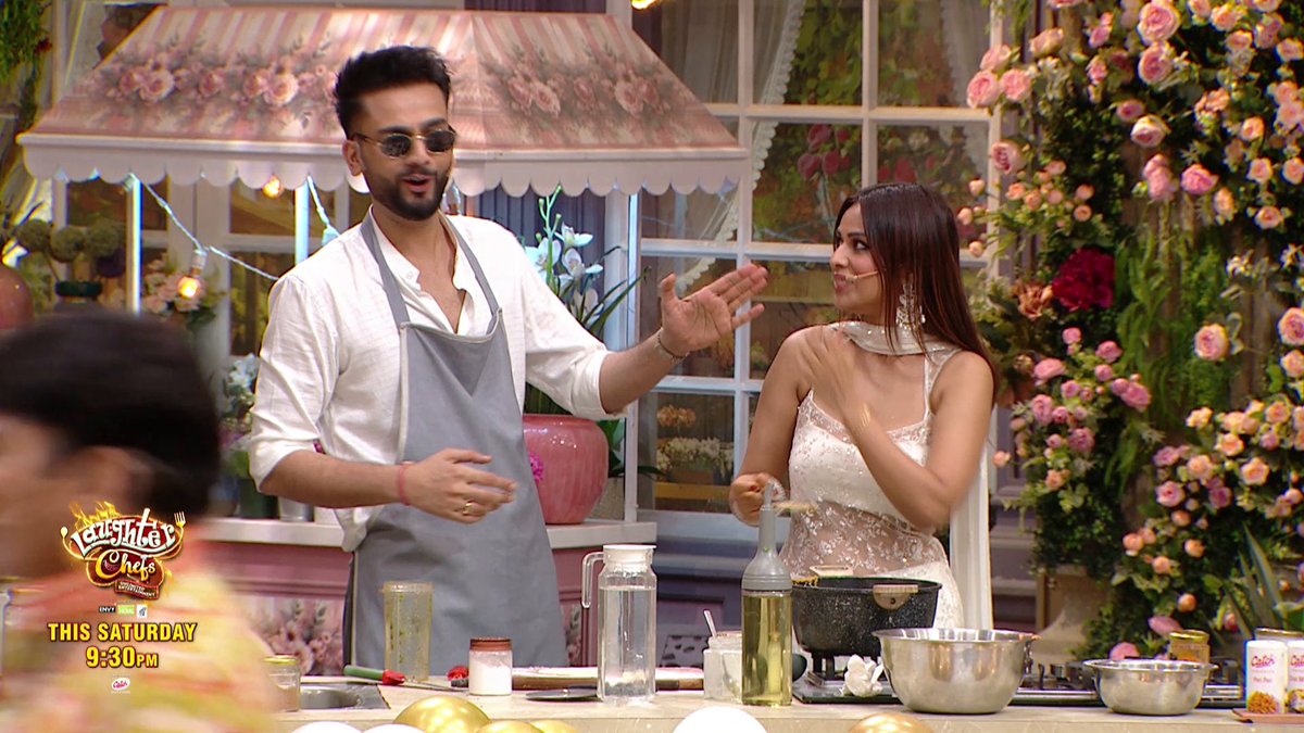 Nia ne sabko chilla chilla ke Elvish ki scheme bata di. 🤣 Dekhiye #LaughterChefs - Unlimited Entertainment, Sat-Sun raat 9:30 baje sirf #Colors aur JioHotstar par. Sudesh Lehri #NiaSharma #RubinaDilaik RAHUL VAIDYA RKV #AbhishekKumar #SamarthJurel Krushna Abhishek Kashmera Shah #ElvishYadav Karan Kundrra Vicky Jain Ankita lokhande Jain Aly Goni #ReemSameerShaikh Bharti singh Harpal Singh Sokhi