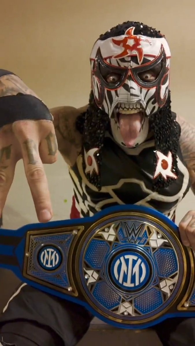 Penta e tutti noi di WWE Italia facciamo un grosso in bocca al lupo all'Inter ⭐⭐ per la finale di Champions League! ⚽︎ ZERO MIEDO!
