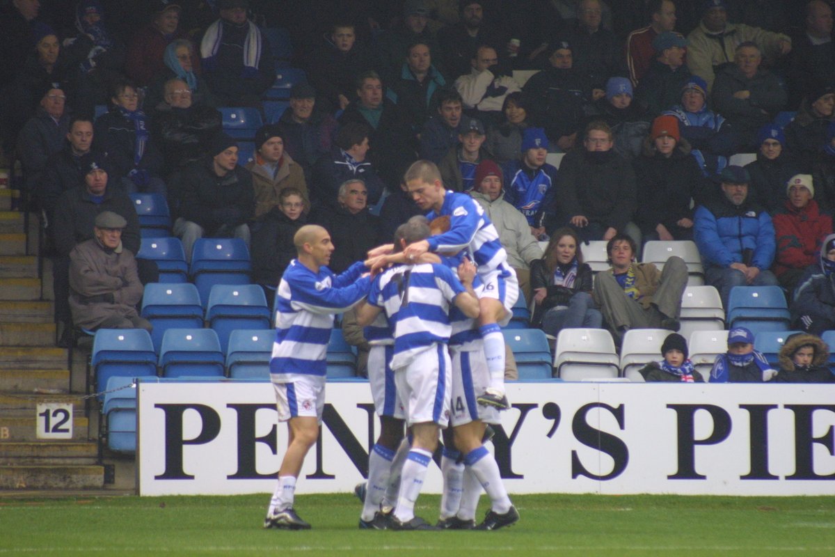 Feed The Goat and he will score 🐐 ⏪ A throwback to our last league win away at Gillingham in February 2004
