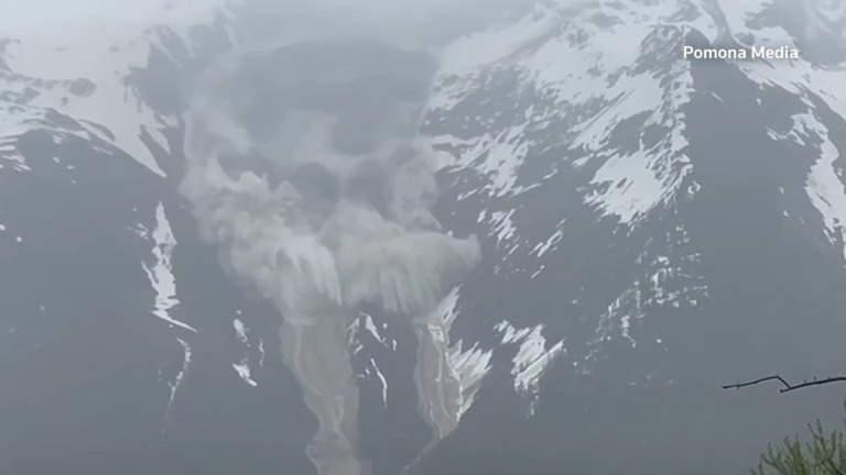 The inhabitants of Blatten, a village in the Swiss Alps, had been warned that an unstable glacier above their homes could collapse. On Wednesday, the glacier broke up under the weight of overlying rocks, sending some 3 million cubic meters of ice, rock and mud toward their homes.