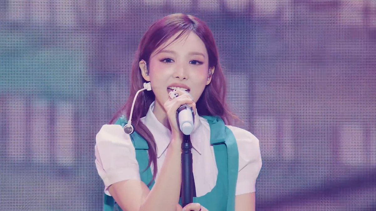 NAYEON's 'Kimagure Romantic' cover has officially been released digitally!