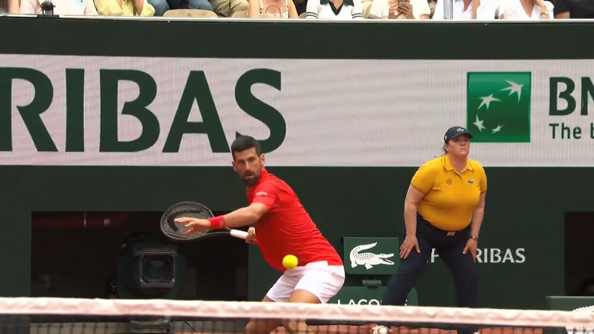 Absolute perfect touch from Novak 🧱 #RolandGarros