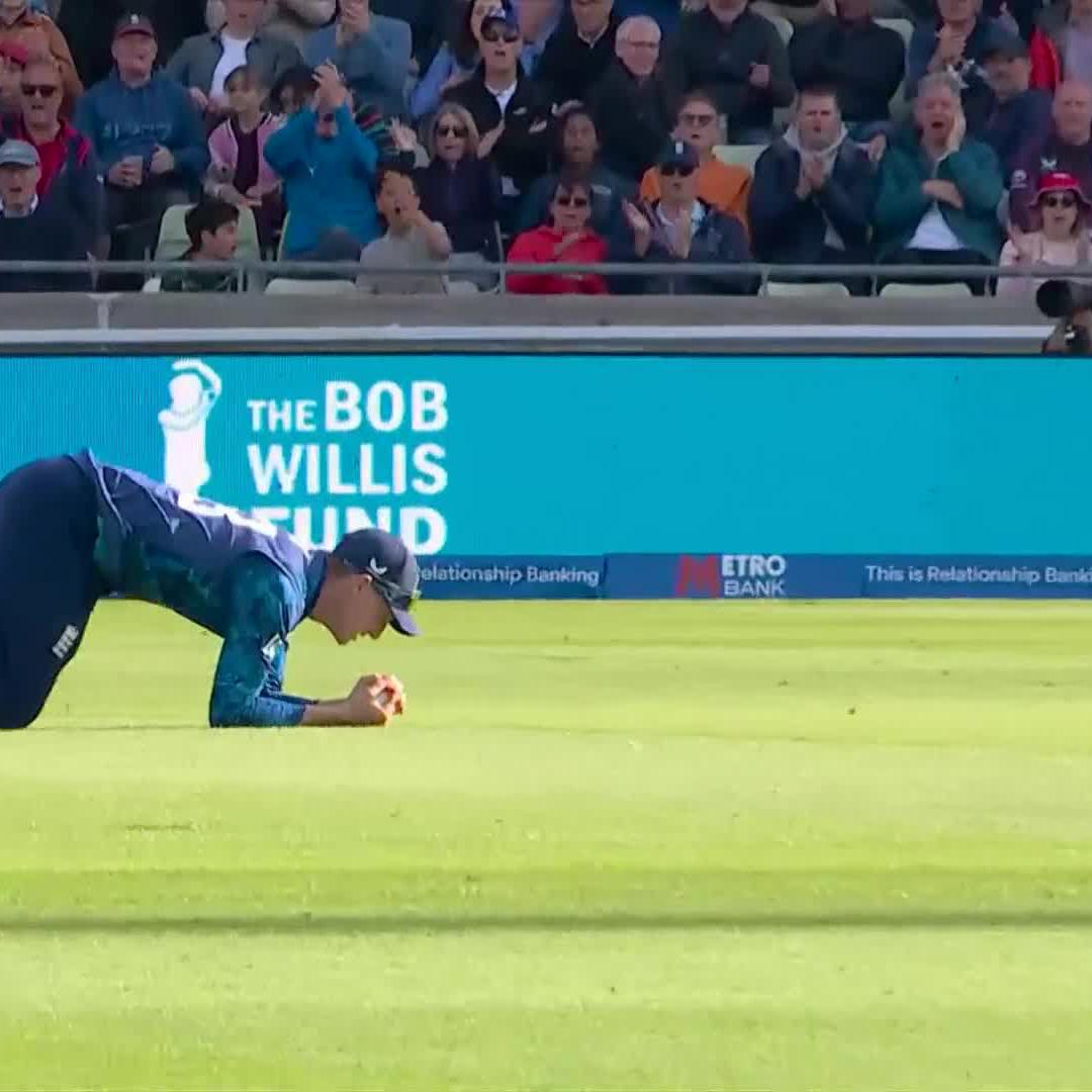 FIVE catches, Harry? 👀 That's insane...