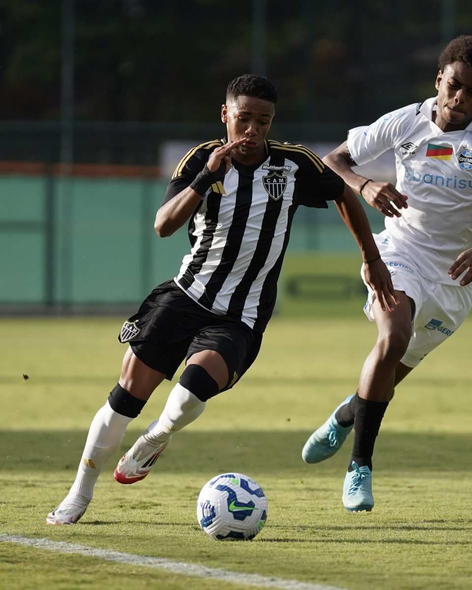 15 anos de muita qualidade, ousadia e talento! ⚡️ É só o começo, Venenno! 💎