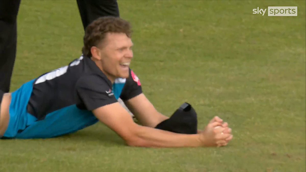 This catch from Ethan Brookes 🤤
