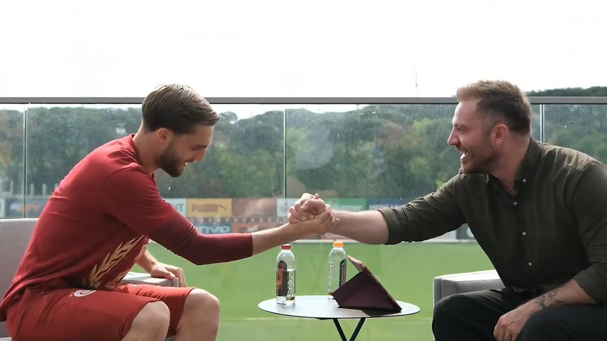 - Galatasaray'da hikayen devam edecek mi? Berkan Kutlu: "Bakacağız inşallah, inşallah, inşallah."