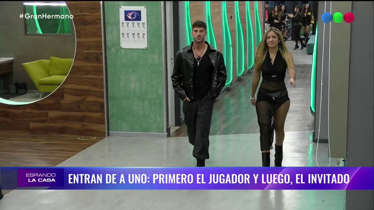 La gala de nominación empezó 💥 Tato y Martina ya dijeron sus votos 🗳️ 👁️ Mirá #GranHermano en y espiá la casa GRATIS las 24 horas por DIRECTV LatinAmerica DGO 📲