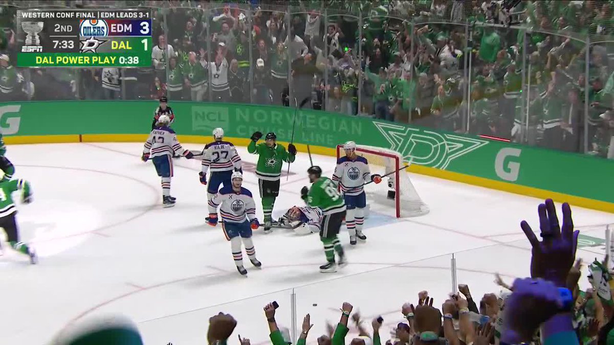 ROOPE HINTZ GETS THE STARS WITHIN ONE 👀